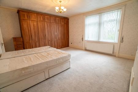 4 bedroom Terraced House for sale in Loraine Terrace, Lemington, Newcastle upon Tyne, NE15