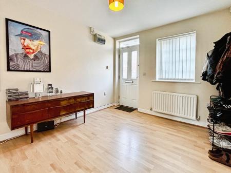 1 bedroom Coach House for sale in Beaumaris Court, Longbenton, Newcastle upon Tyne, NE12