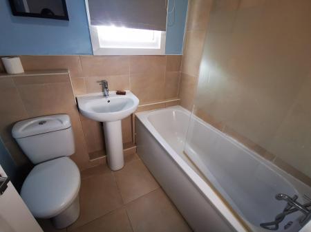 2 bedroom Flat to let in Woodbine Avenue, Wallsend, NE28