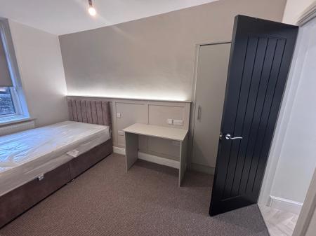 1 bedroom House of Multiple Occupation to let in Springwell Terrace, Gateshead, NE9