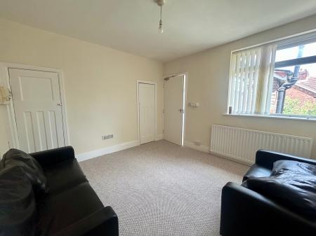 3 bedroom Flat to let in Swinley Gardens, Newcastle upon Tyne, NE15