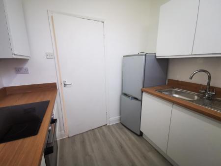 2 bedroom Flat to let in Angerton Gardens, Fenham, Newcastle upon Tyne, NE5