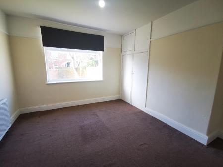 2 bedroom Flat to let in Angerton Gardens, Fenham, Newcastle upon Tyne, NE5
