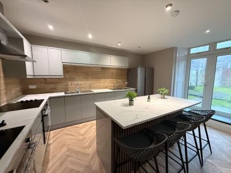 8 bedroom House of Multiple Occupation to let in St Bedes Terrace, Sunderland, SR2