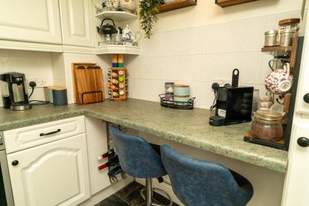 2 bedroom Ground floor maisonette for sale in The Wills Building, Wills Oval, High Heaton, Newcastle upon Tyne, NE7