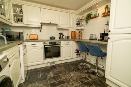 2 bedroom Ground floor maisonette for sale in The Wills Building, Wills Oval, High Heaton, Newcastle upon Tyne, NE7