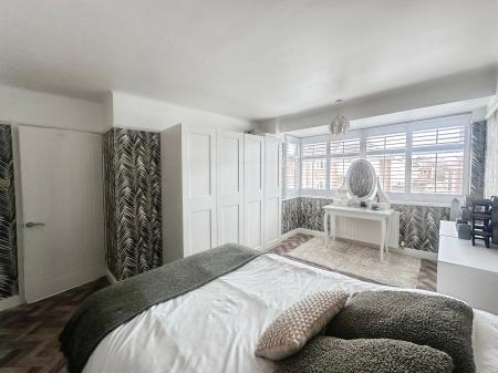 3 bedroom Semi-detached house for sale in Hillside Avenue, South West Denton, Newcastle upon Tyne, NE15