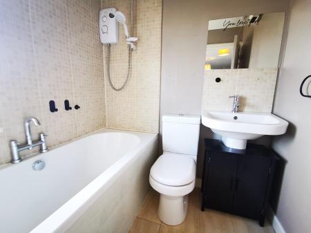 1 bedroom Flat to let in Denton Court, Denton Burn, Newcastle upon Tyne, NE5