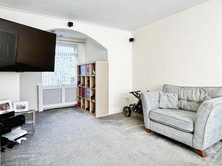 3 bedroom End of terrace house for sale in The Roundway, Longbenton, Newcastle upon Tyne, NE12
