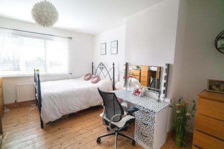 4 bedroom Semi-detached house for sale in Simonside Avenue, Wallsend, Wallsend, NE28