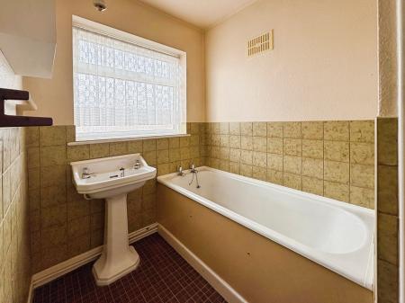 3 bedroom Semi-detached house for sale in Greenside Crescent, Denton Burn, Newcastle upon Tyne, NE15