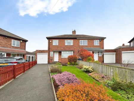 3 bedroom Semi-detached house for sale in Greenside Crescent, Denton Burn, Newcastle upon Tyne, NE15