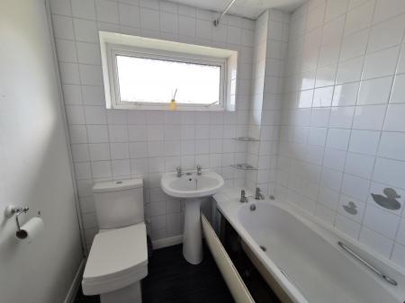 3 bedroom Terraced House to let in Brunton Walk, Kingston Park, NE3