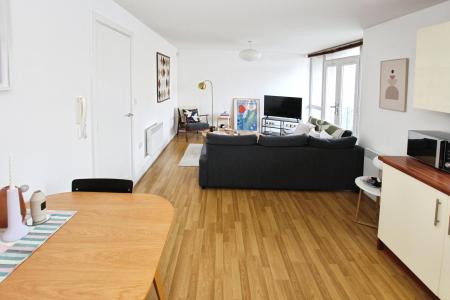 2 bedroom Flat for sale in The Grainger, The Staiths, Gateshead, NE8