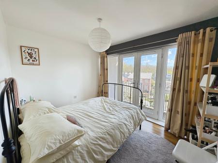 2 bedroom Flat for sale in The Grainger, The Staiths, Gateshead, NE8