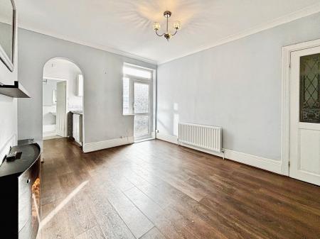 2 bedroom Flat for sale in Eastbourne Avenue, Walker, Newcastle upon Tyne, NE6