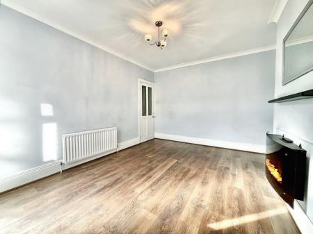 2 bedroom Flat for sale in Eastbourne Avenue, Walker, Newcastle upon Tyne, NE6