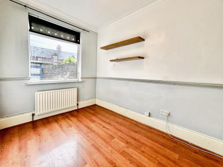 2 bedroom Flat for sale in Eastbourne Avenue, Walker, Newcastle upon Tyne, NE6
