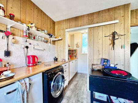 3 bedroom End of terrace house for sale in Shearwater Avenue, Longbenton, Newcastle upon Tyne, NE12