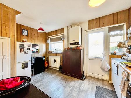 3 bedroom End of terrace house for sale in Shearwater Avenue, Longbenton, Newcastle upon Tyne, NE12