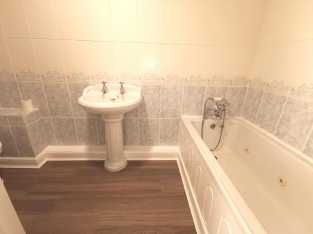 2 bedroom Terraced House to let in Burnham Avenue, West Denton Park, Newcastle upon Tyne, NE15