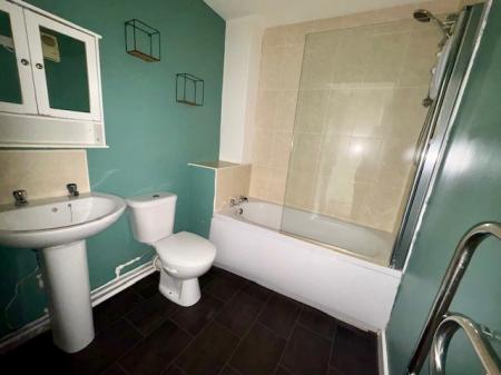 1 bedroom Flat to let in Borough Road, North Shields, NE29