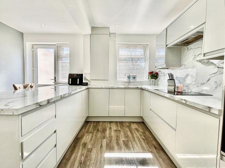 2 bedroom Terraced House for sale in Hoylake Avenue, Benton, Newcastle upon Tyne, NE7