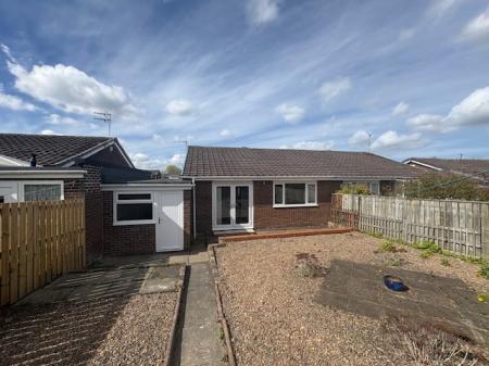 2 bedroom Bungalow to let in Goodwood Close, Chapel Park, Newcastle upon Tyne, NE5