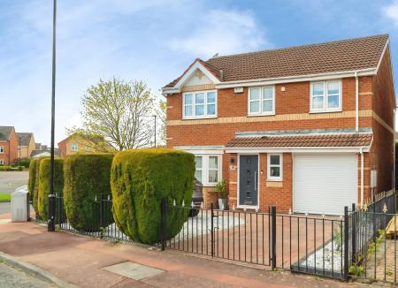 4 bedroom Detached house for sale in Berrington Drive, Newcastle upon Tyne, NE5