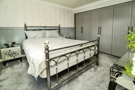 4 bedroom Detached house for sale in Berrington Drive, Newcastle upon Tyne, NE5