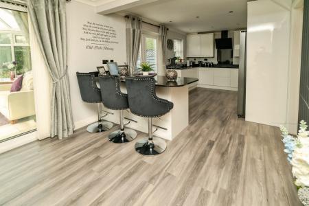 4 bedroom Detached house for sale in Berrington Drive, Newcastle upon Tyne, NE5