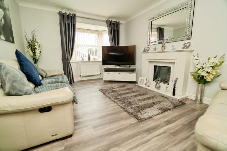 4 bedroom Detached house for sale in Berrington Drive, Newcastle upon Tyne, NE5