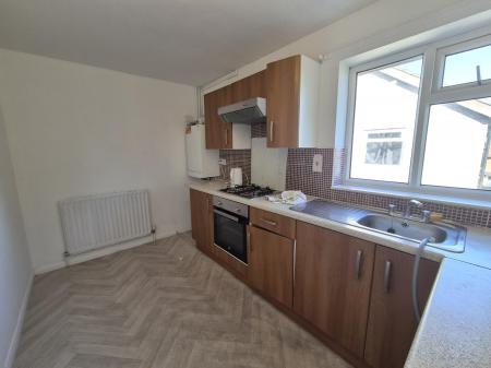 2 bedroom Flat to let in Ryton Gardens, Wallsend, NE28