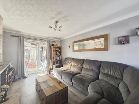 2 bedroom Semi-detached house for sale in Haydon Place, Slatyford, Newcastle upon Tyne, NE5