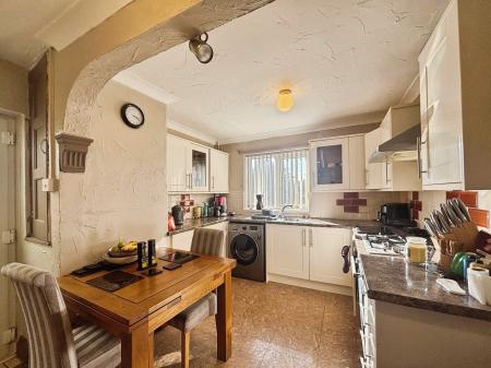 2 bedroom Semi-detached house for sale in Haydon Place, Slatyford, Newcastle upon Tyne, NE5