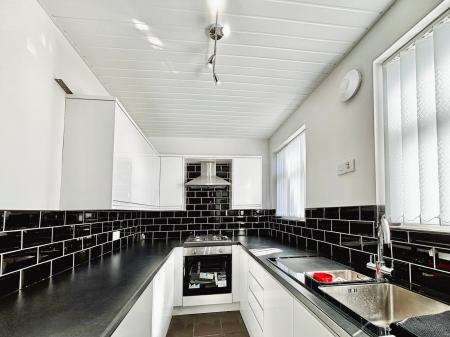 2 bedroom End of terrace house for sale in Allanville, Camperdown, Newcastle upon Tyne, NE12