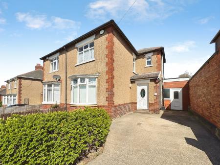 Earls Drive, Denton Burn, Newcastle upon Tyne, NE15