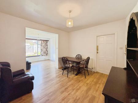 2 bedroom Semi-detached house for sale in Earls Drive, Denton Burn, Newcastle upon Tyne, NE15