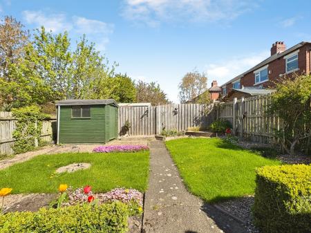 2 bedroom Semi-detached house for sale in Earls Drive, Denton Burn, Newcastle upon Tyne, NE15