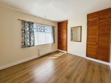 2 bedroom Semi-detached house for sale in Earls Drive, Denton Burn, Newcastle upon Tyne, NE15