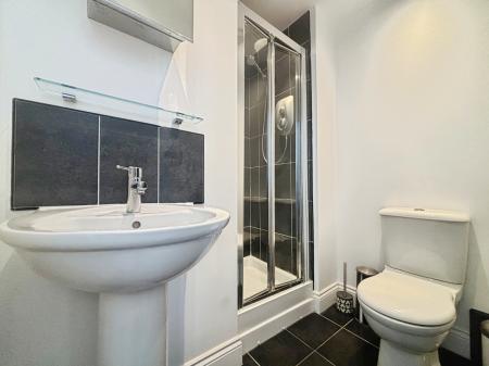 4 bedroom Terraced House for sale in Bishops Park Road, Felling, Gateshead, NE8