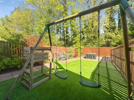 4 bedroom Terraced House for sale in Bishops Park Road, Felling, Gateshead, NE8