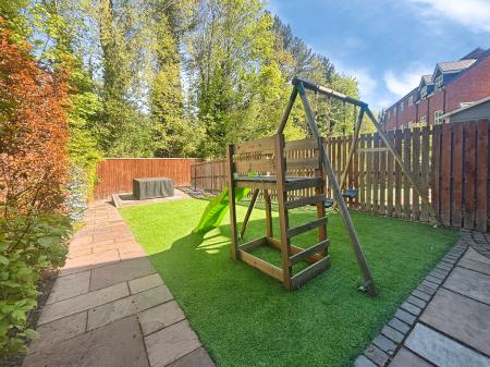 4 bedroom Terraced House for sale in Bishops Park Road, Felling, Gateshead, NE8