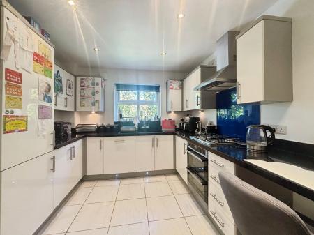 4 bedroom Terraced House for sale in Bishops Park Road, Felling, Gateshead, NE8