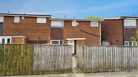 3 bedroom Terraced House to let in Gishford Way, Blakelaw, Newcastle upon Tyne, NE5