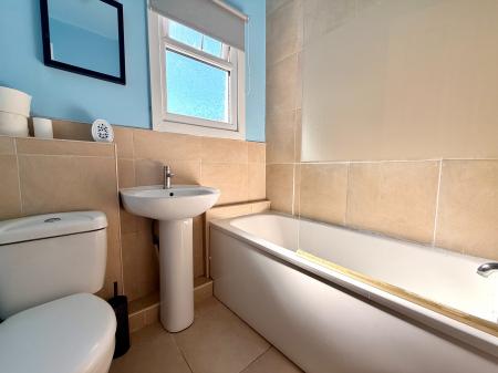 2 bedroom Flat for sale in Woodbine Avenue, Wallsend, Wallsend, NE28