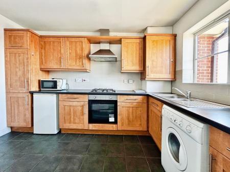 2 bedroom Flat for sale in Haydon Drive, Wallsend, Newcastle upon Tyne, NE28