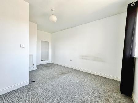 2 bedroom Flat for sale in Haydon Drive, Wallsend, Newcastle upon Tyne, NE28