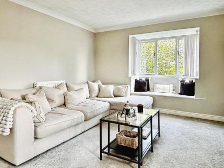 2 bedroom Flat for sale in Allingham Court, Newcastle upon Tyne, NE7