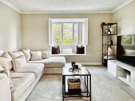 2 bedroom Flat for sale in Allingham Court, Newcastle upon Tyne, NE7